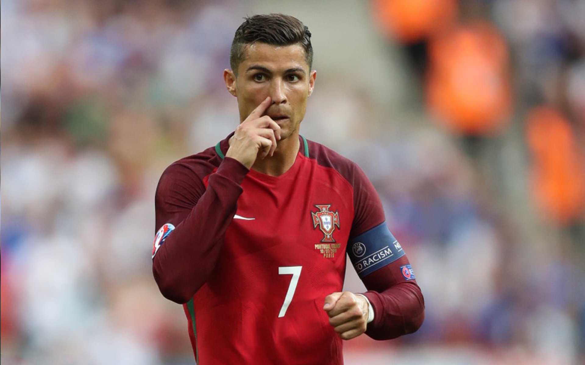 《FIFA》虚拟足球世界杯：线上线下激情同享，开启足球嘉年华！，fifa19虚拟球场哪个好